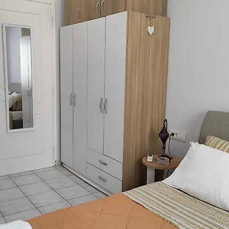 Cute And Comfy Apartment